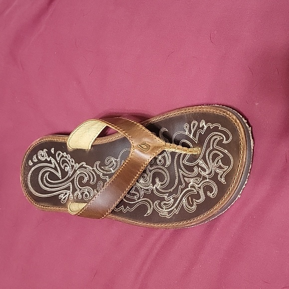 Women's OluKai leather sandals - Picture 3 of 5